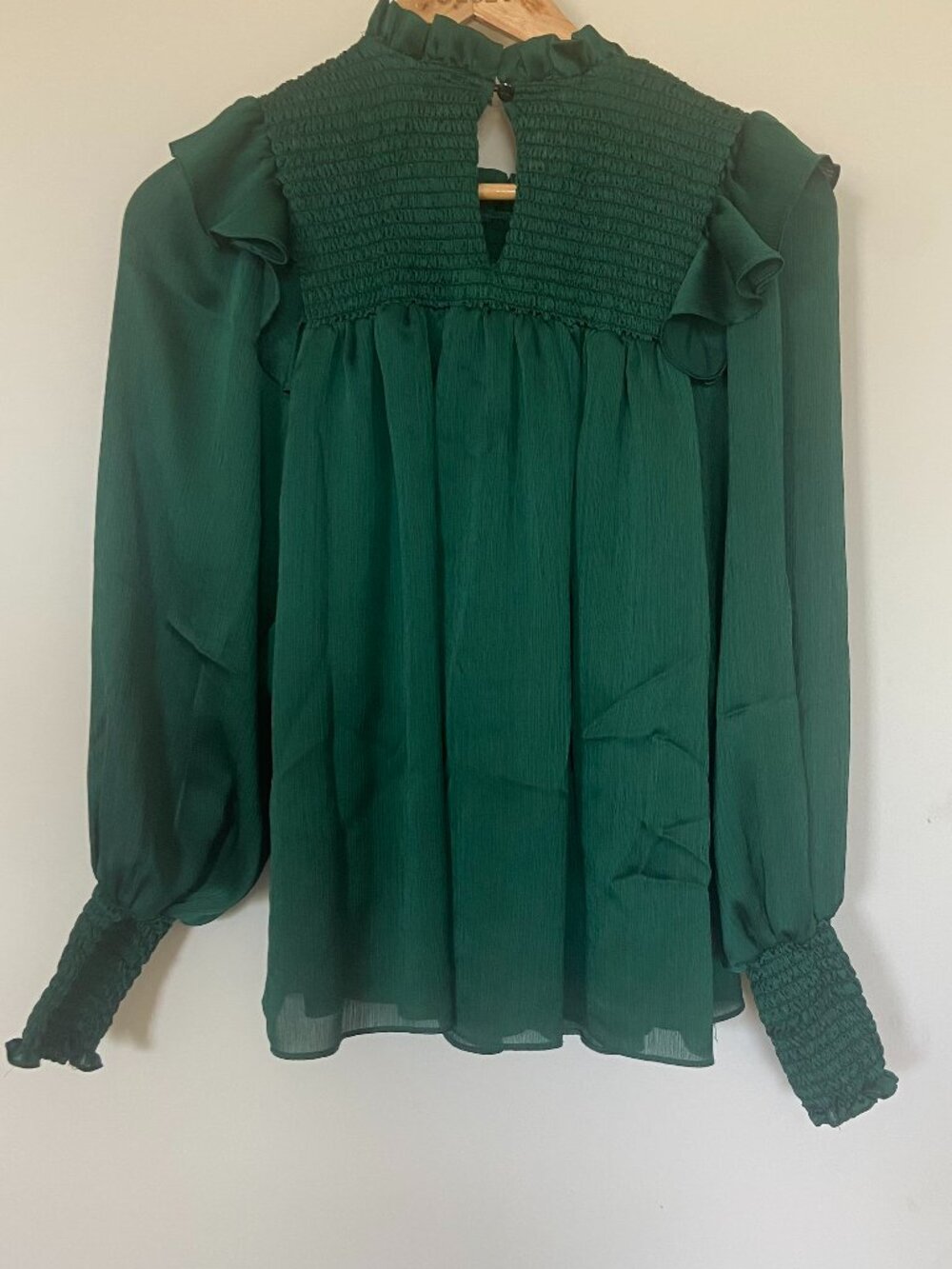 Willa Story Women's Green Smocked Long Sleeve Blouse Size S